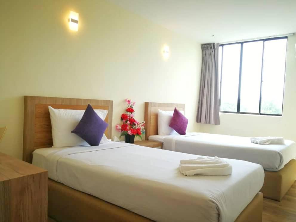 Merilton Hotel Sungai Petani Extérieur photo